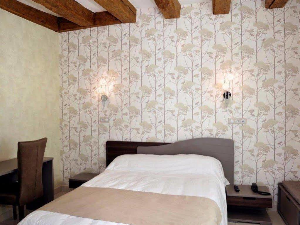 Hotel Auberge De La Bonde Logis Langeais Exterior photo